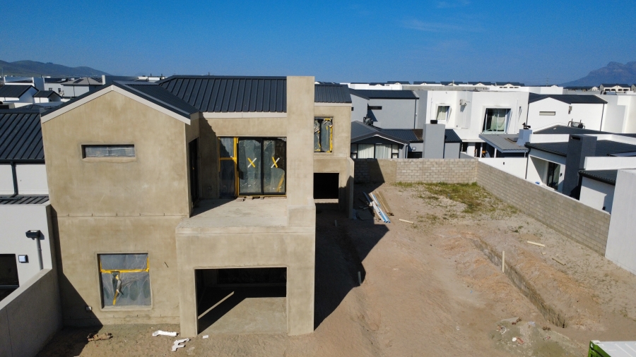 4 Bedroom Property for Sale in Sandown Western Cape